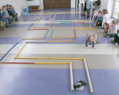 Jeux du labyrinthe : je suis dedans / je suis dehors